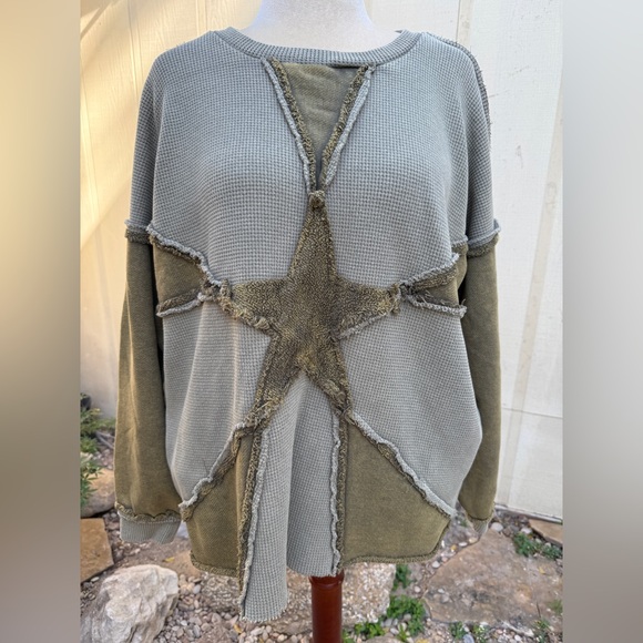 Oli & Hali Tops - Oil & Hali Star Patchwork Sweatshirt Boho Grunge Olive